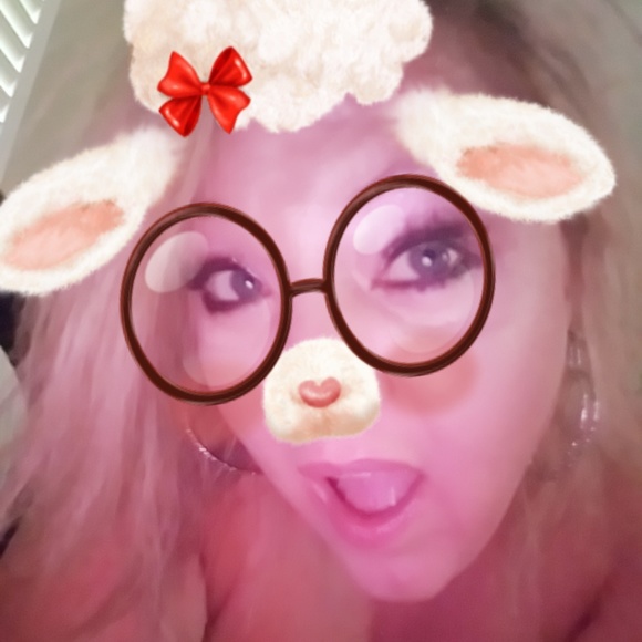 Meet your Posher, Jessica - Picture 5 of 5